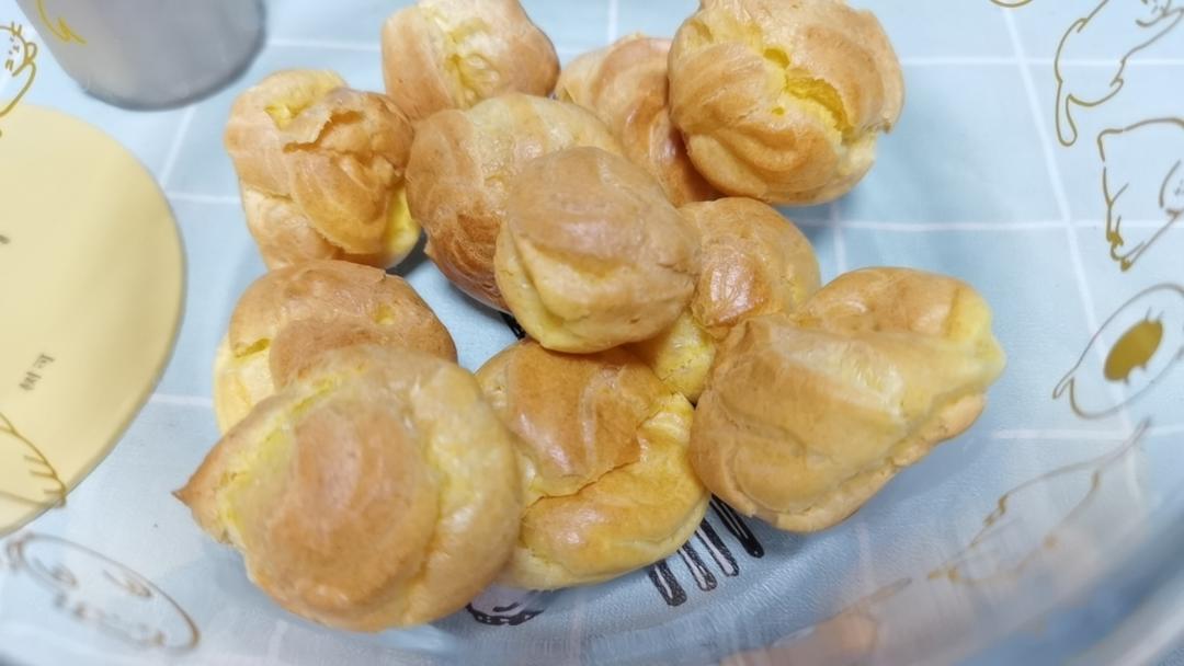 简单易成功的奶油小泡芙做法