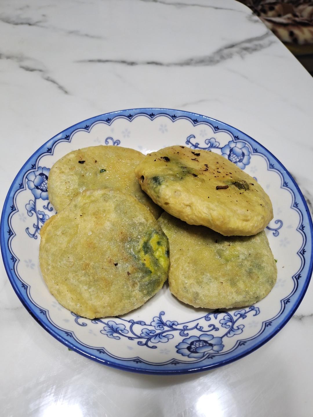 皮薄如纸的韭菜馅饼|免揉面法