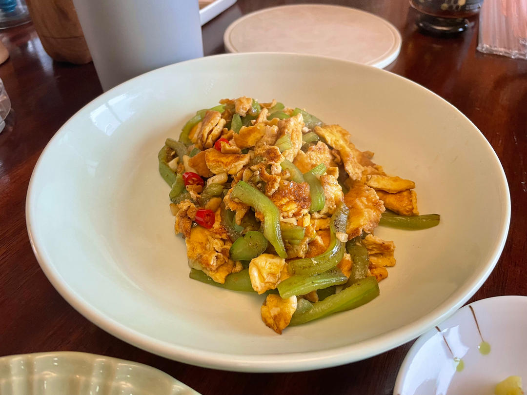 怎样才能炒出清爽又甘甜可口的丝瓜炒蛋🤔