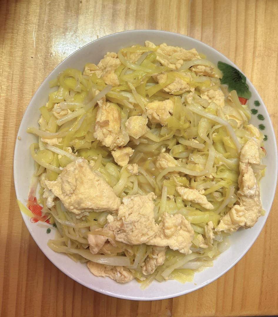 整个简单的韭黄炒蛋（手把手教学）