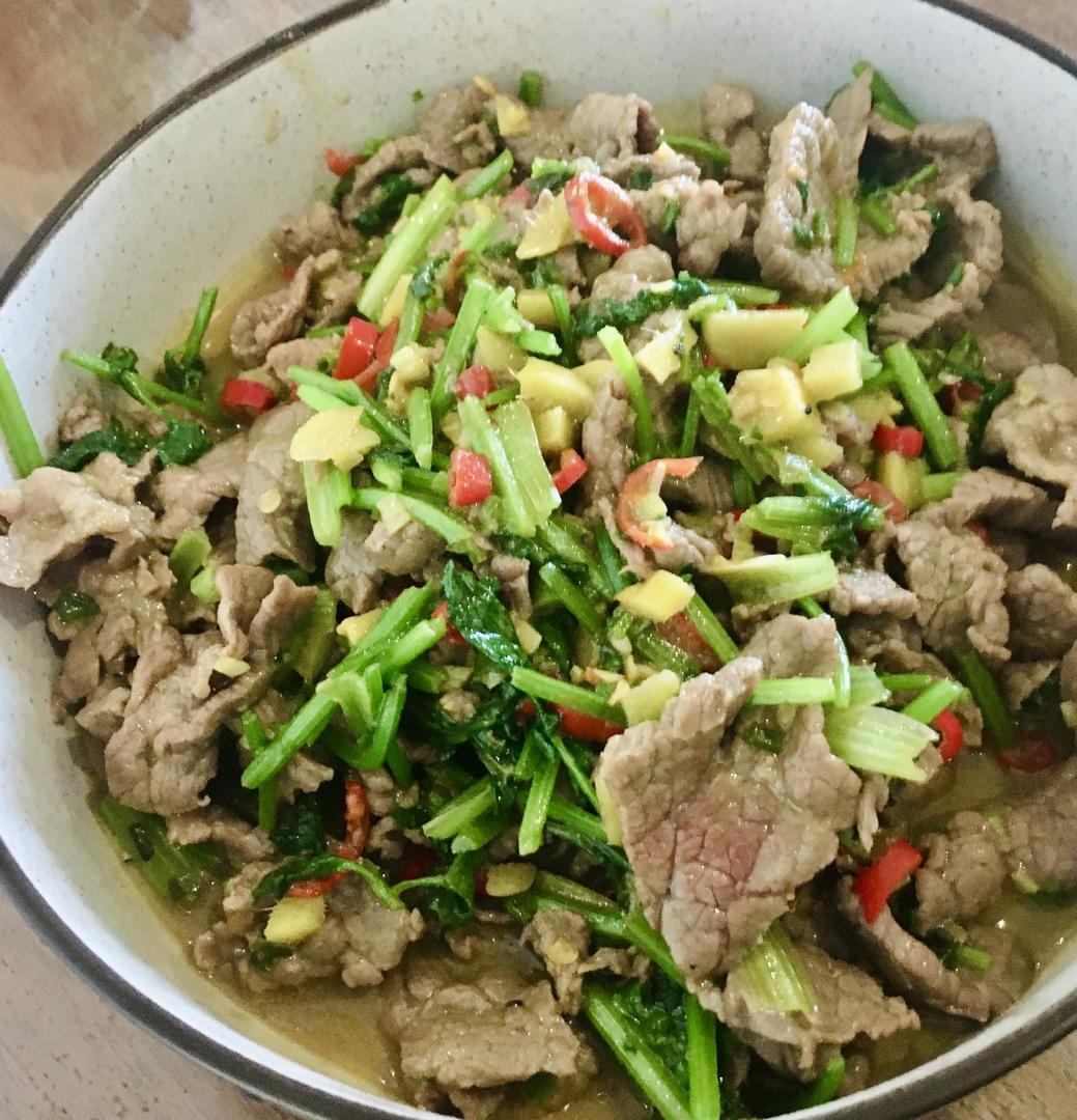 正宗湘菜小炒黄牛肉