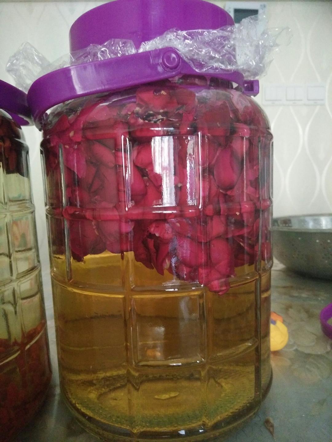 忧忧妈做的玫瑰醋