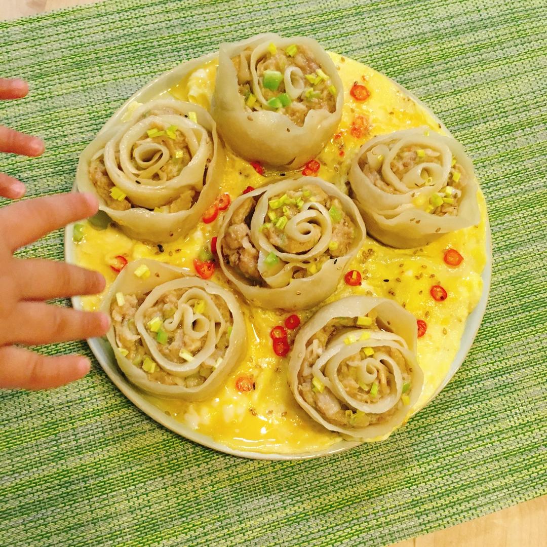 玫瑰花抱蛋煎饺