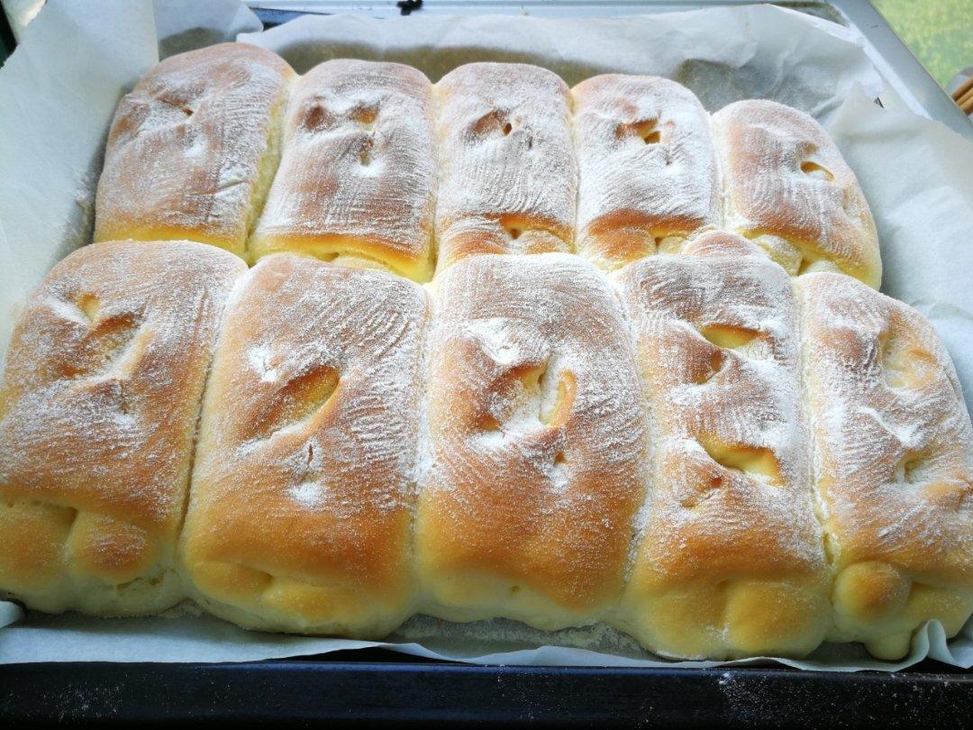 软到不知所措的牛奶卷