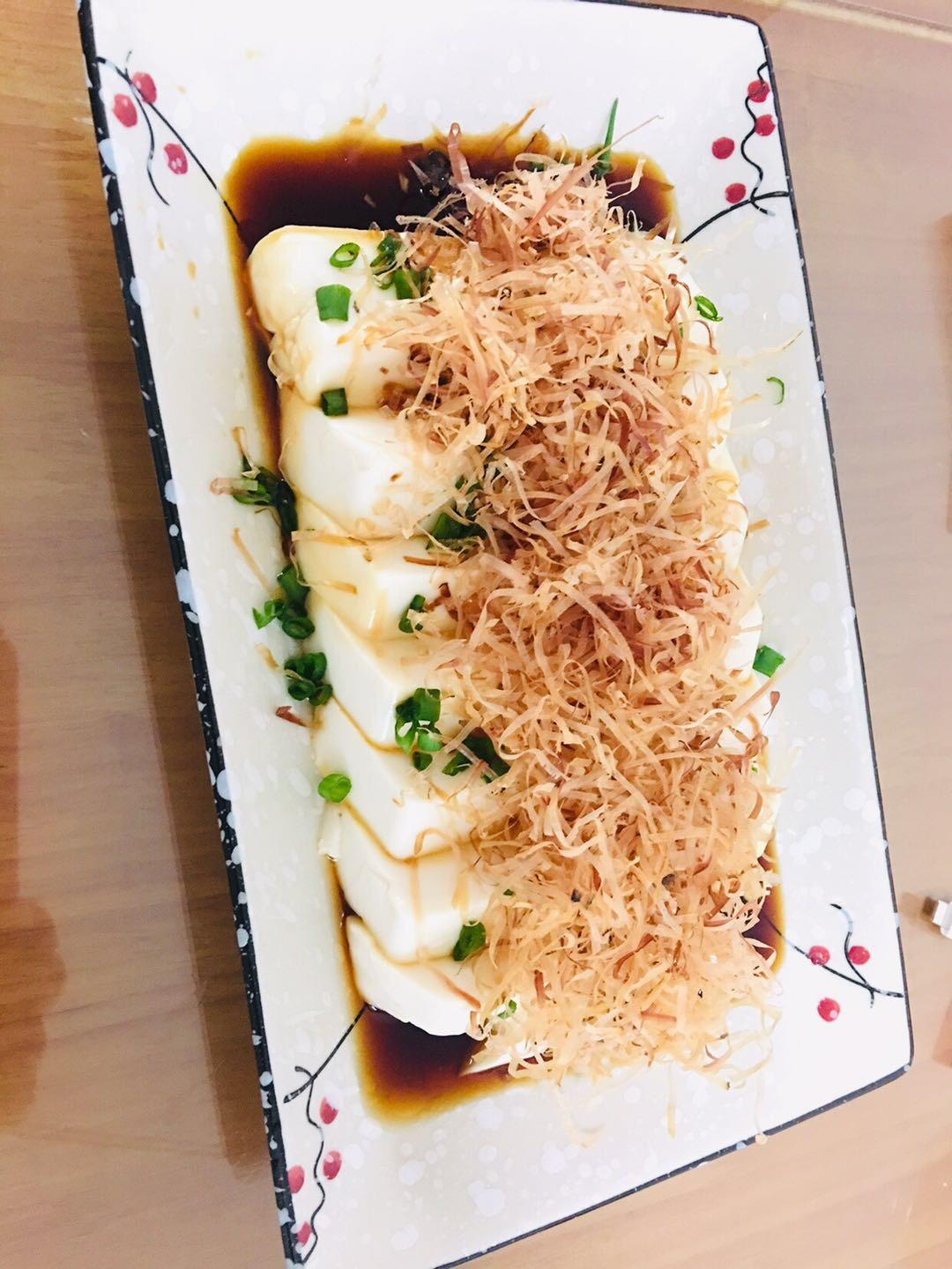 手机用户7735_h78u做的木鱼花拌豆腐