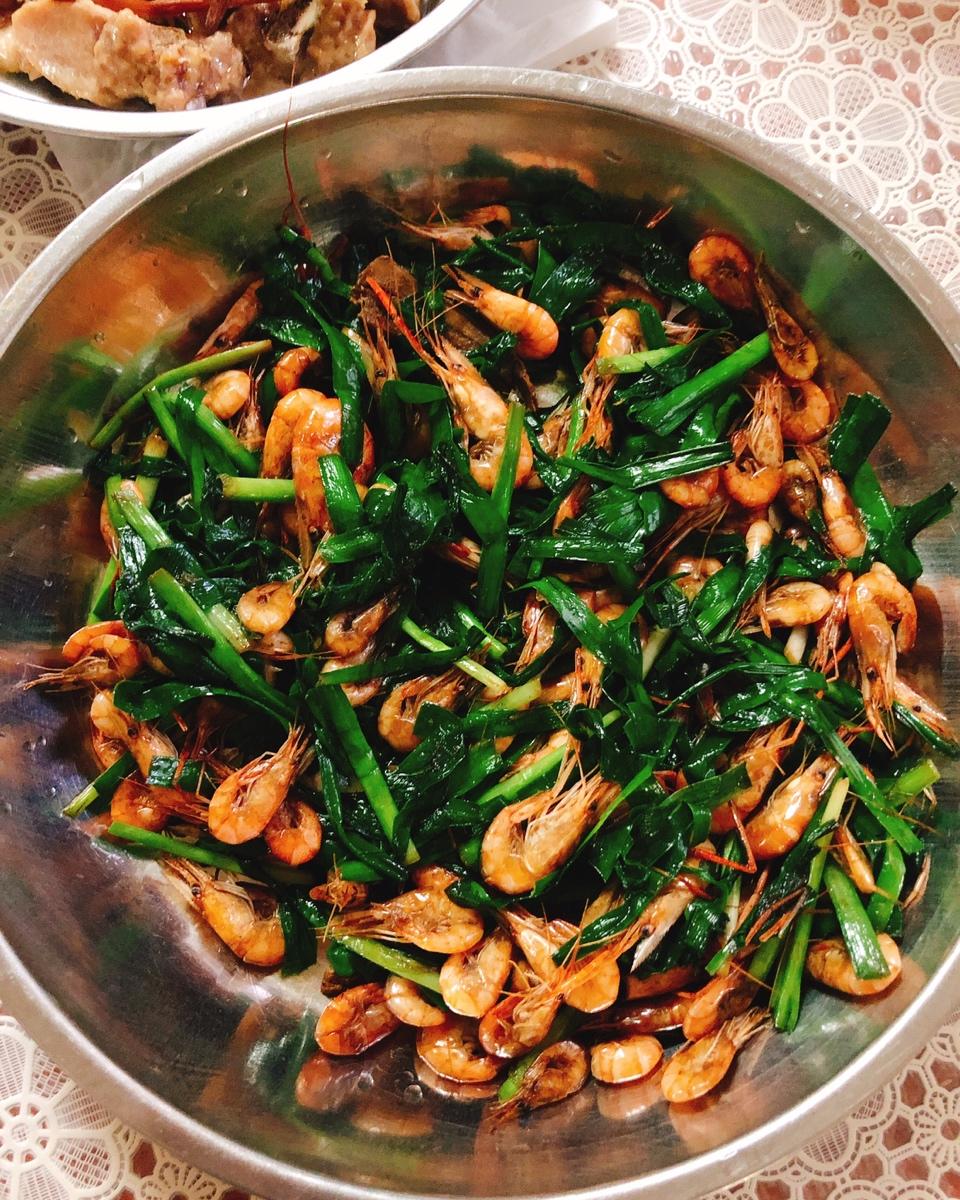 小河虾炒韭菜