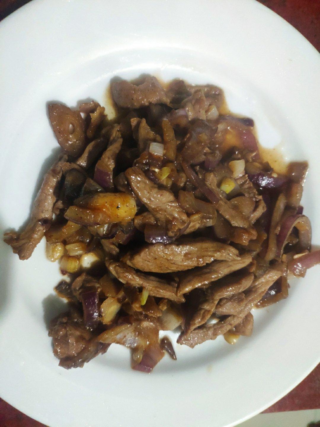 🐂黑椒牛柳🐂