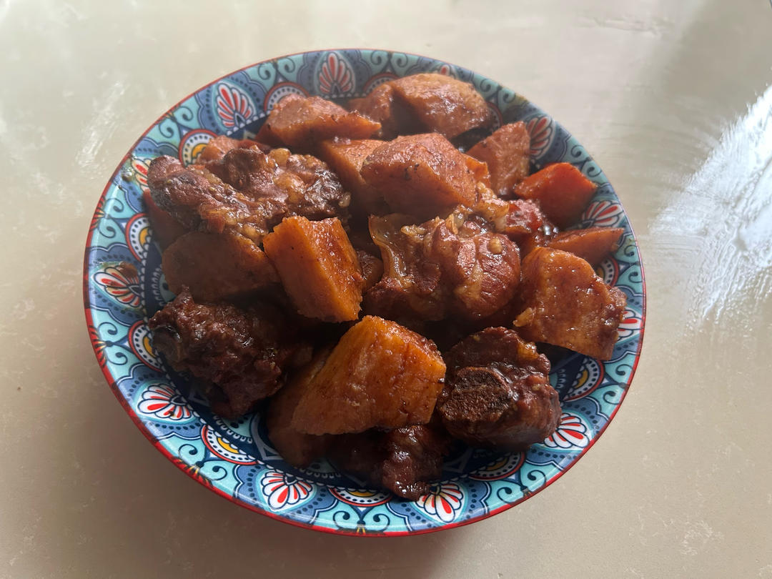 山药炖排骨，超级简单，快。食材少。