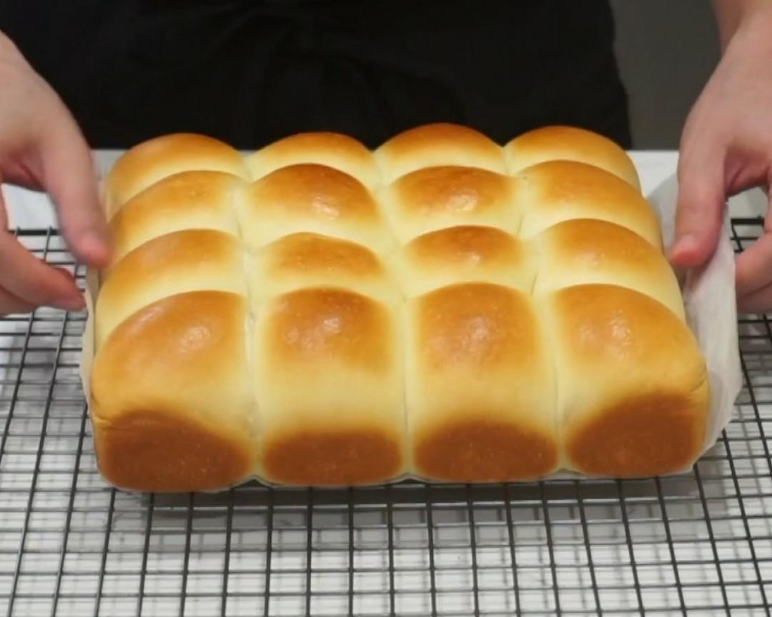 纯奶手撕吐司的做法 步骤1