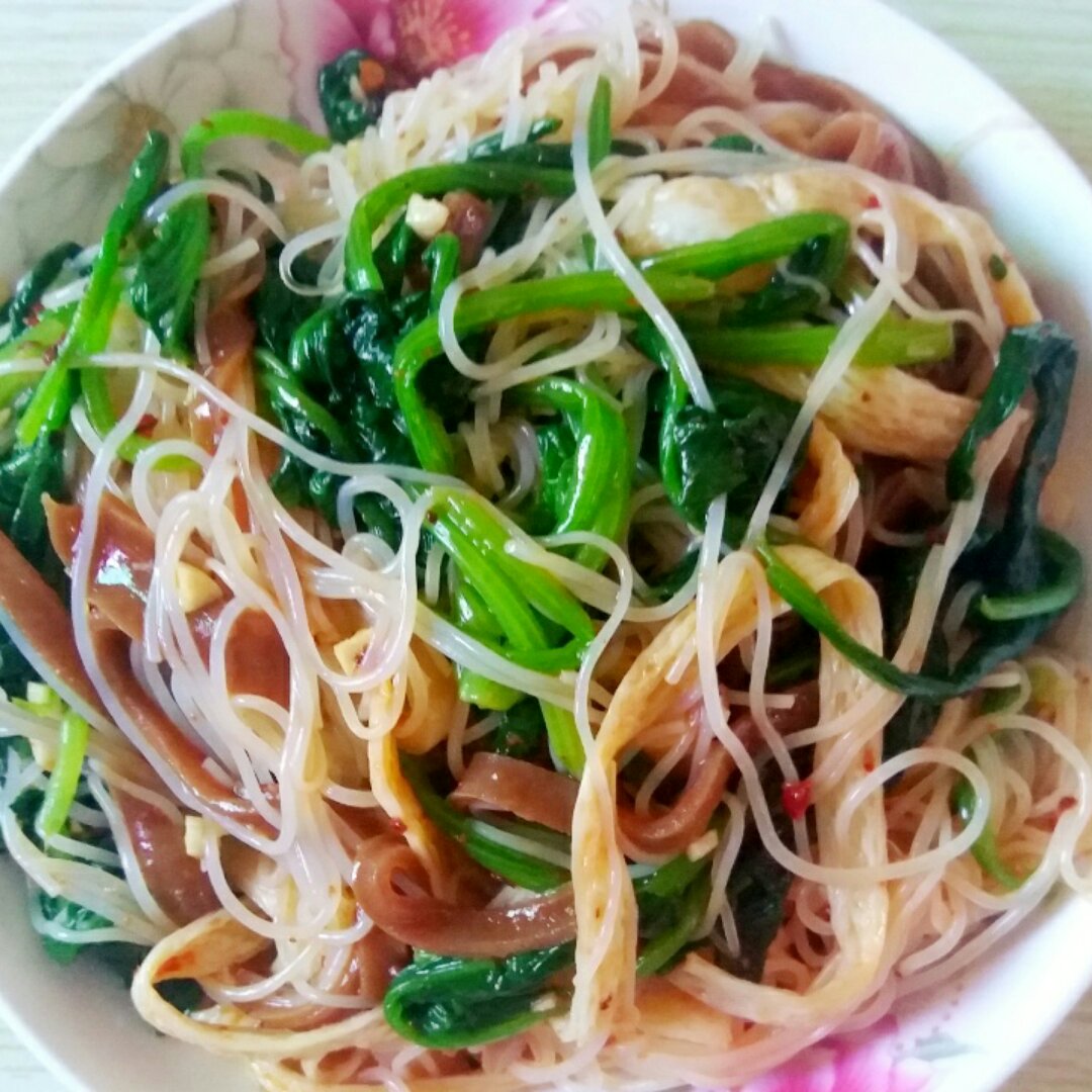 菠菜炒粉丝