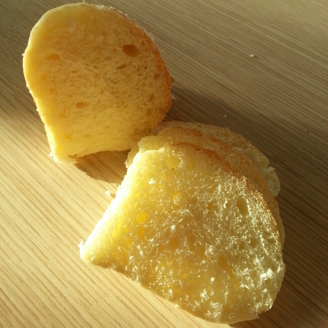 椰蓉酸奶小面包