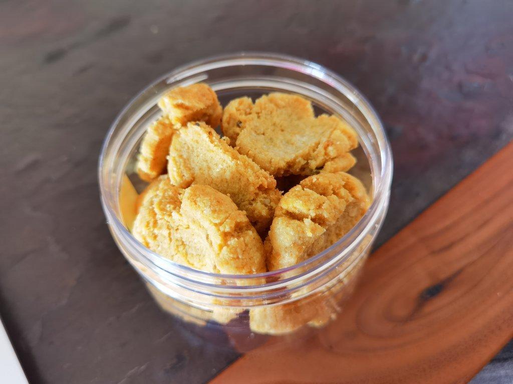 【keto】用料简单的低碳生酮咸蛋黄玛格丽特饼干（含热量脂肪数）