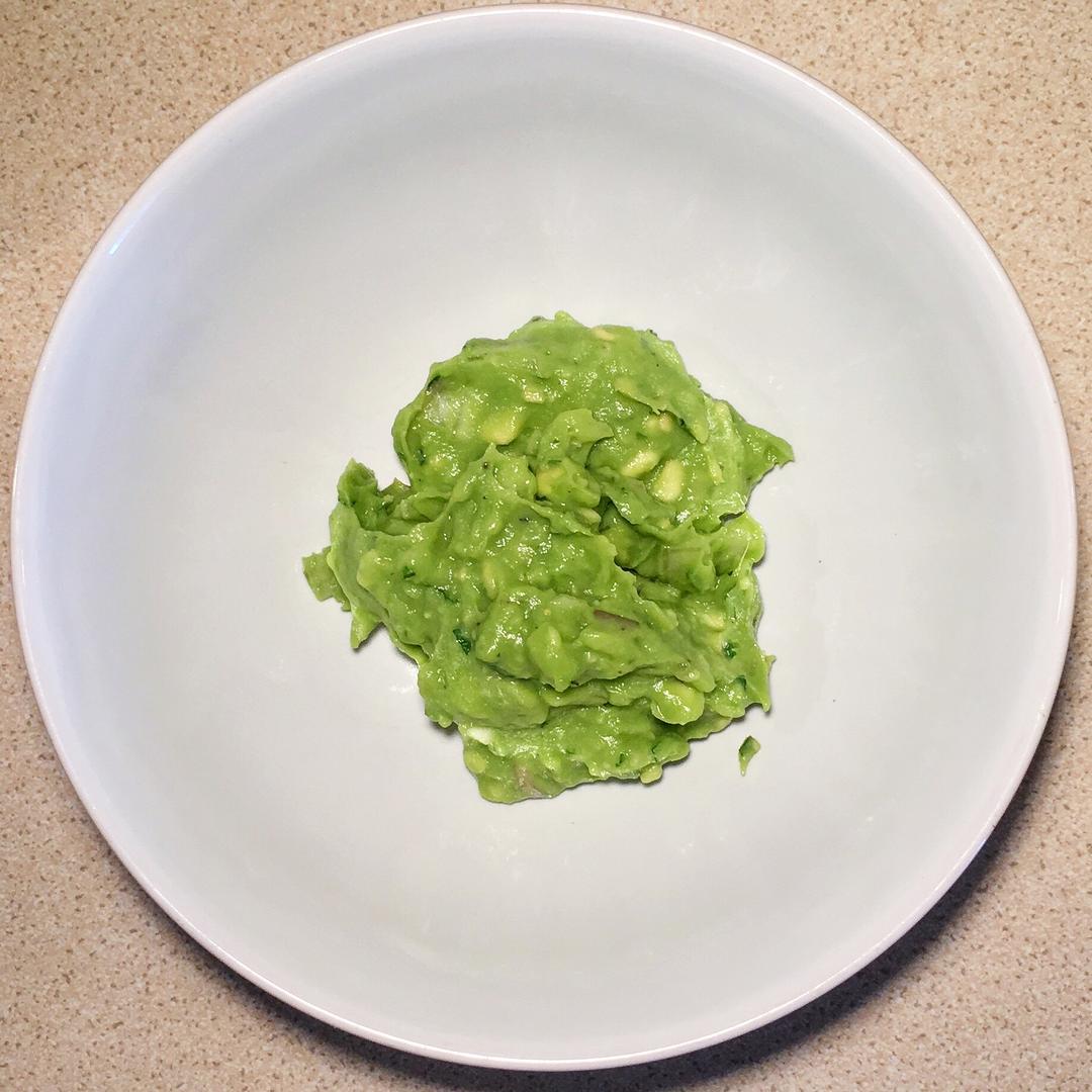 椰香四溢的蜂蜜牛油果酱 Guacamole的做法