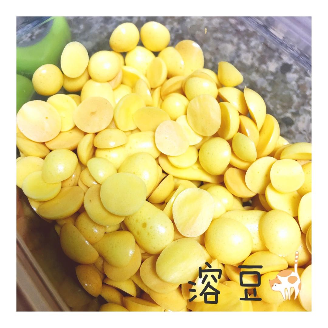 入口即化的无添加蛋黄溶豆