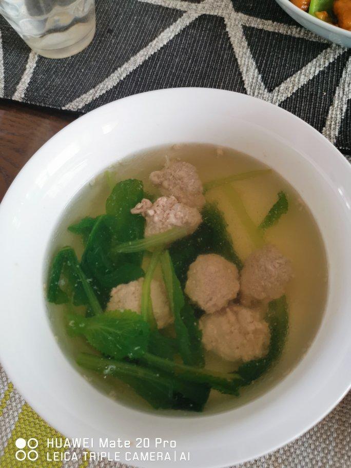 小白菜汆丸子