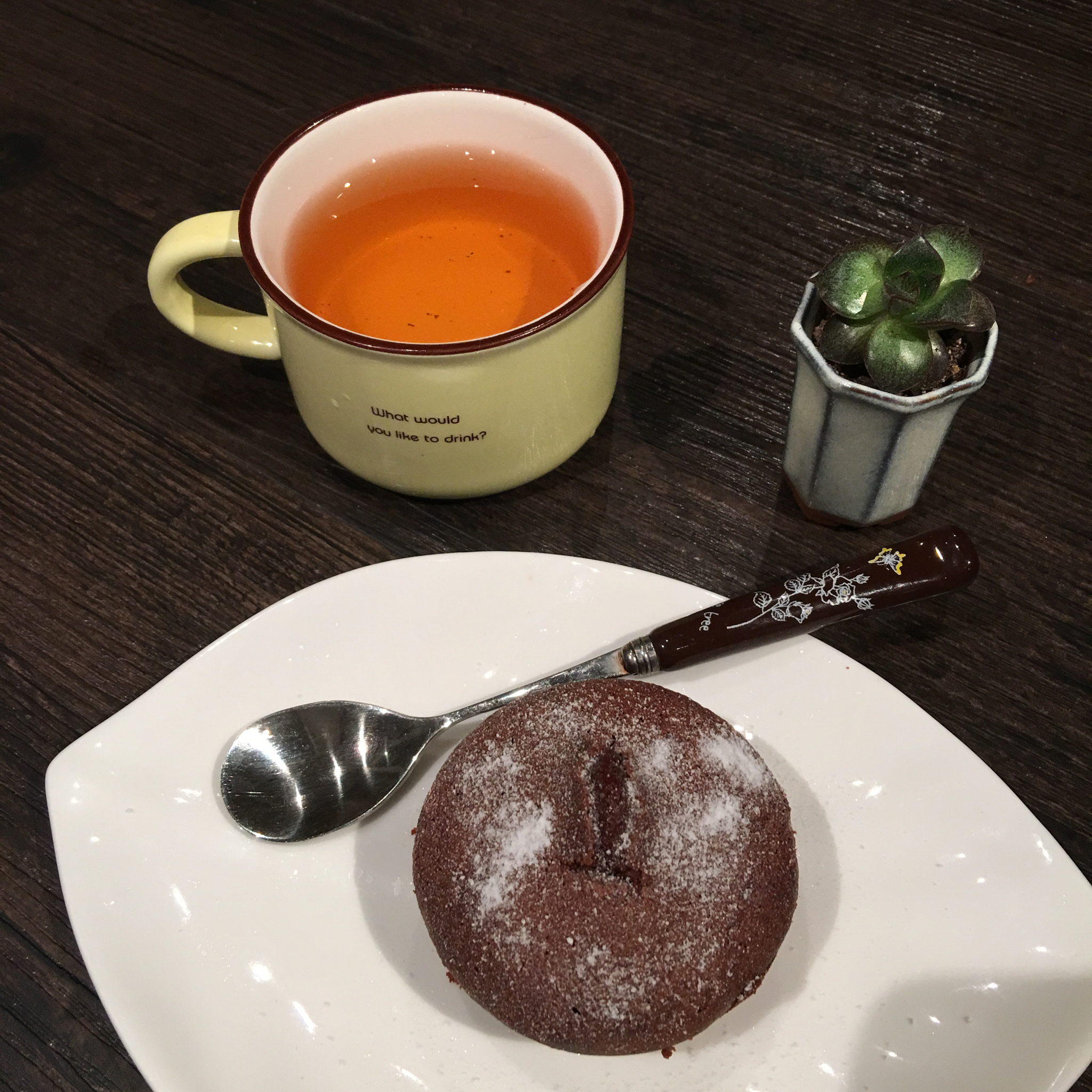 给妹子群的巧克力熔岩蛋糕