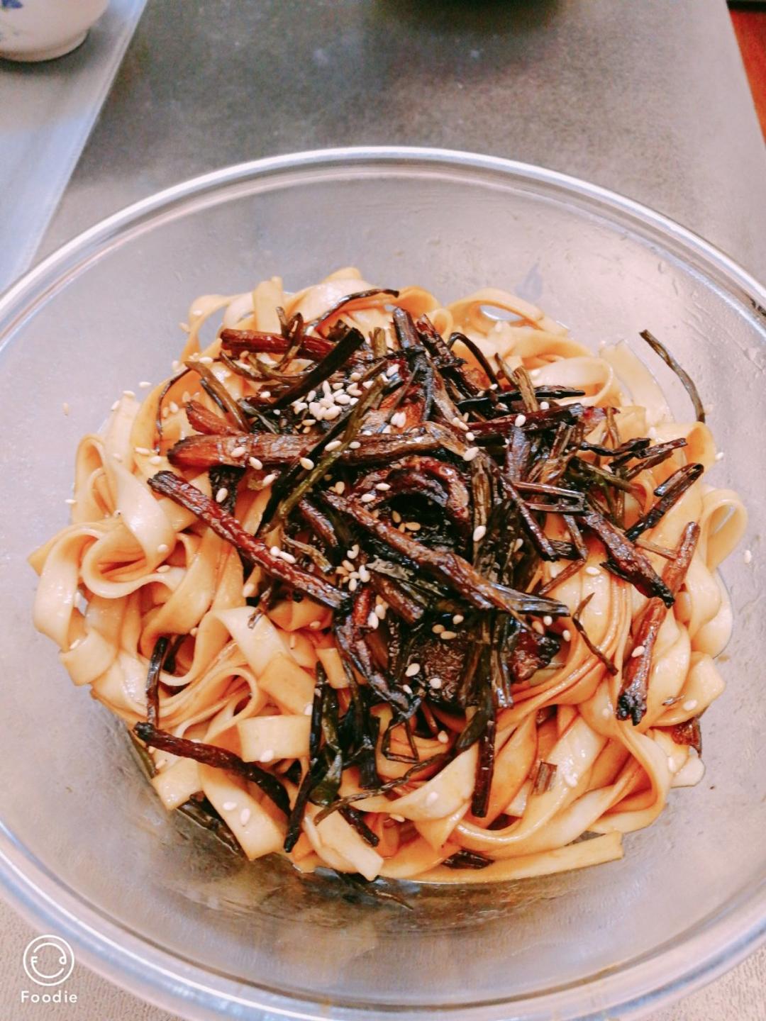 【葱油拌面】简单又不浪费的全葱版