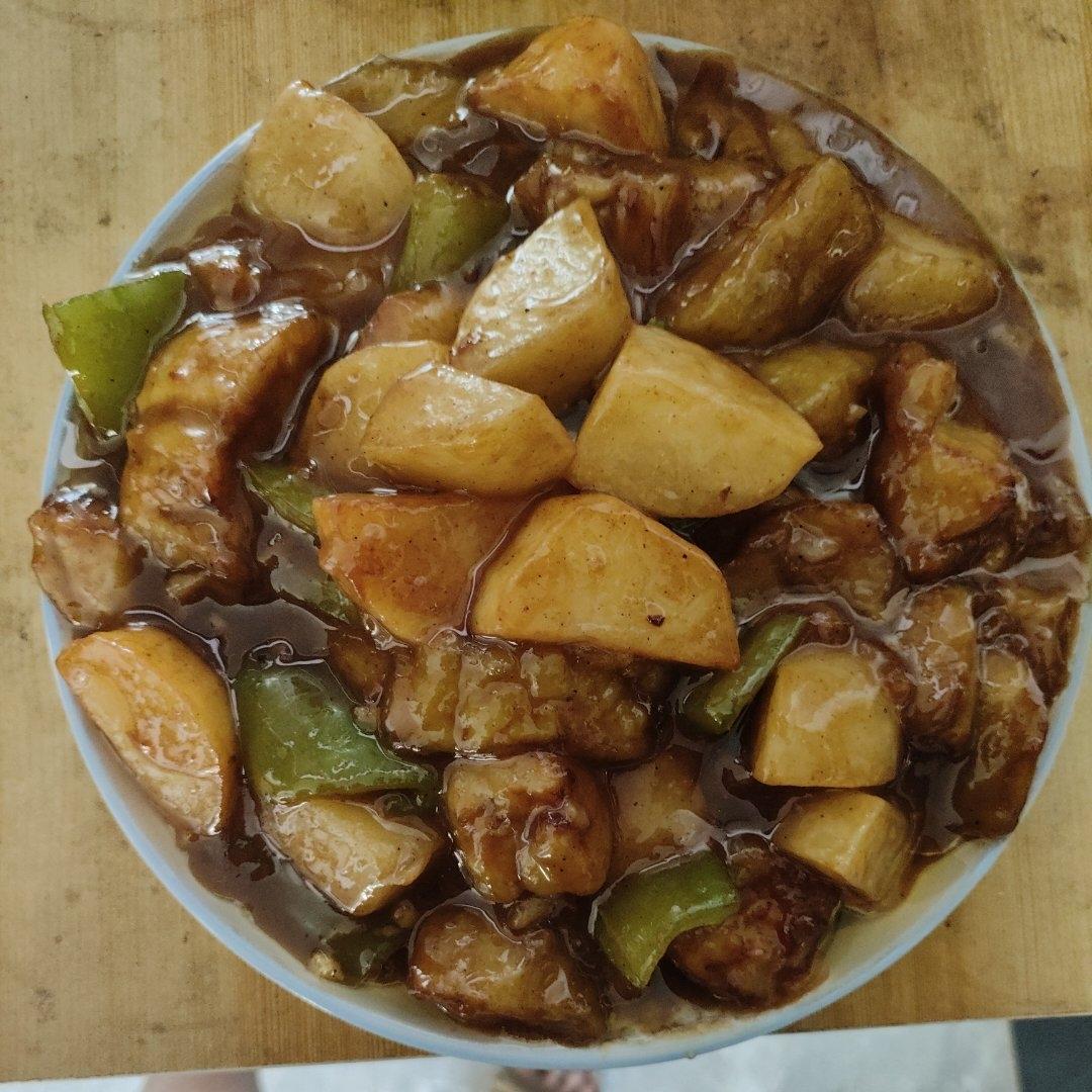地三鲜（茄子，土豆，青椒）