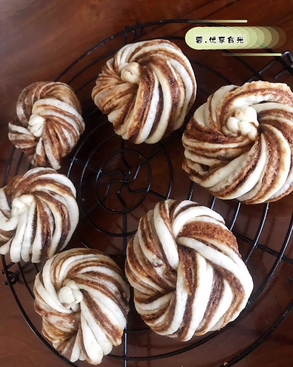 椒盐葱香花卷&古早味芝麻酱红糖花卷