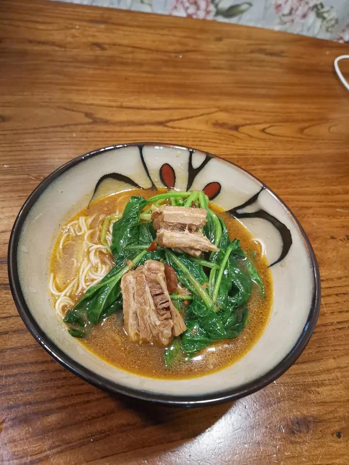 鸡腿炖土豆 上桌秒空盘 汤都喝干了！