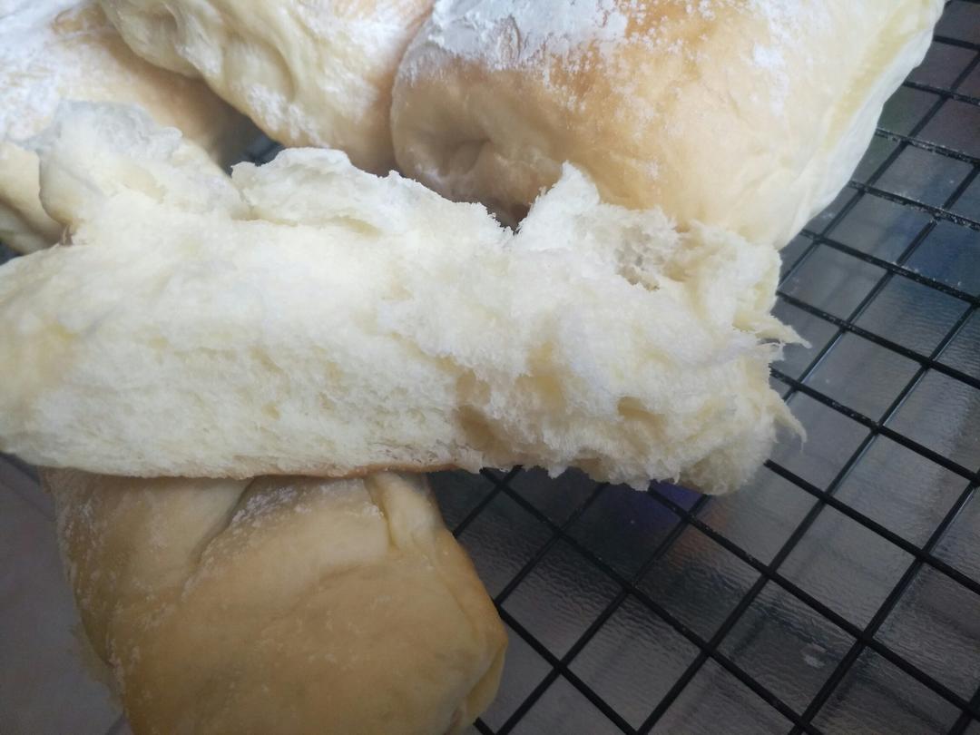 软到不知所措的牛奶卷