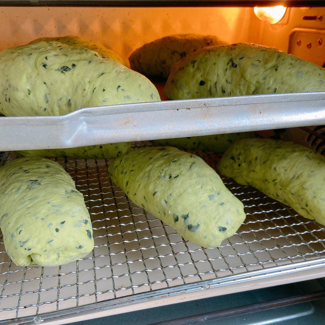 菠菜芝士咸面包