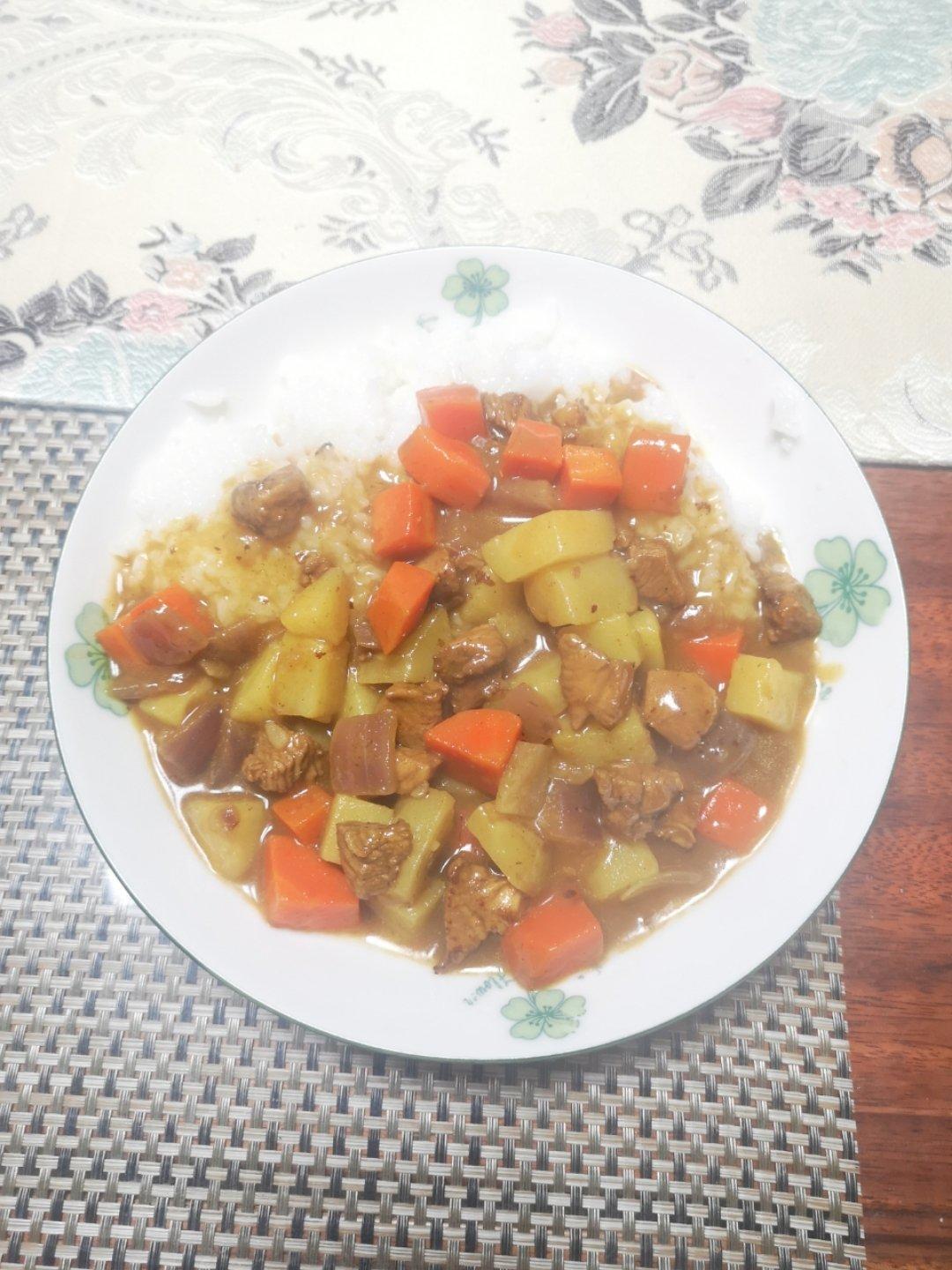 咖喱土豆鸡块