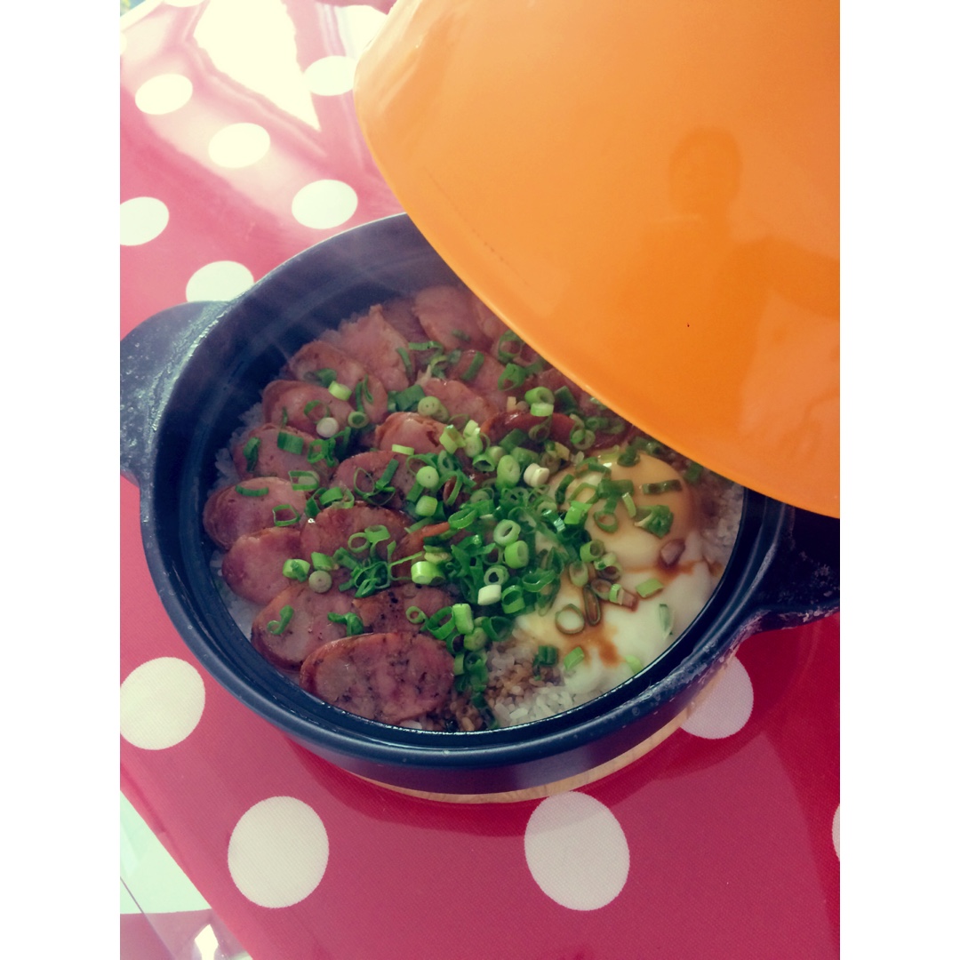 香肠煲仔饭