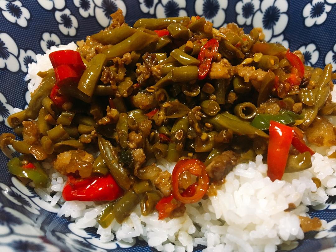 酸豆角炒肉末