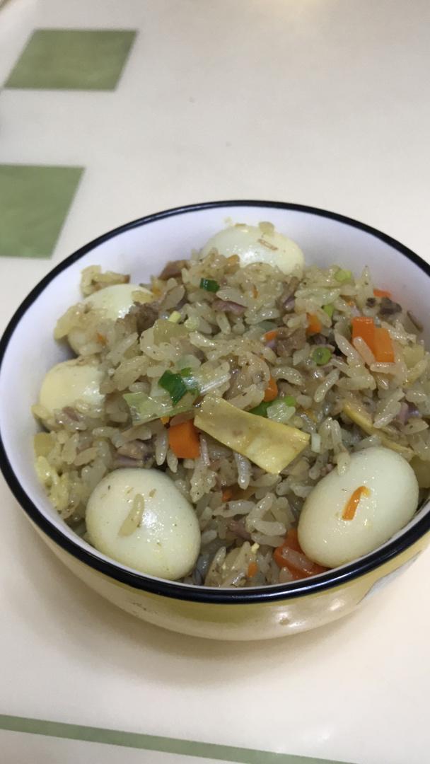 喷香一锅出咖喱牛肉抓饭