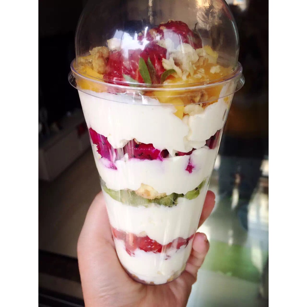 牧羊人wup0做的奶油水果杯消耗淡奶油和吃货最爱