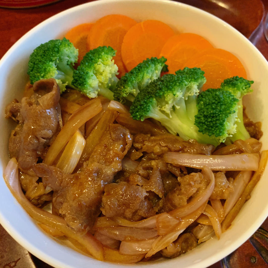 阿斯特蕾德做的"吉野家"肥牛饭