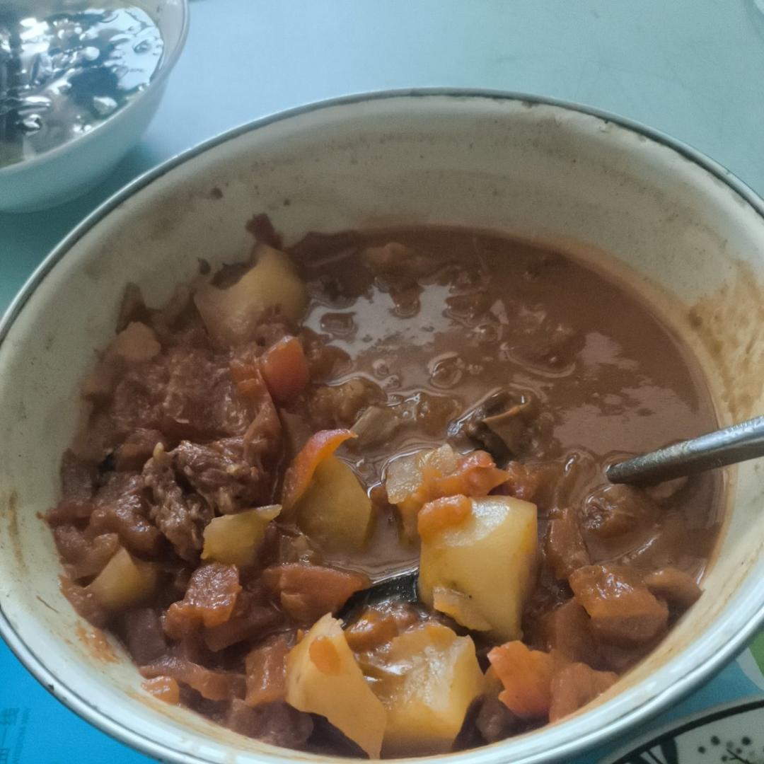 番茄土豆炖牛腩
