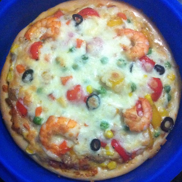 厚底鲜虾培根披萨