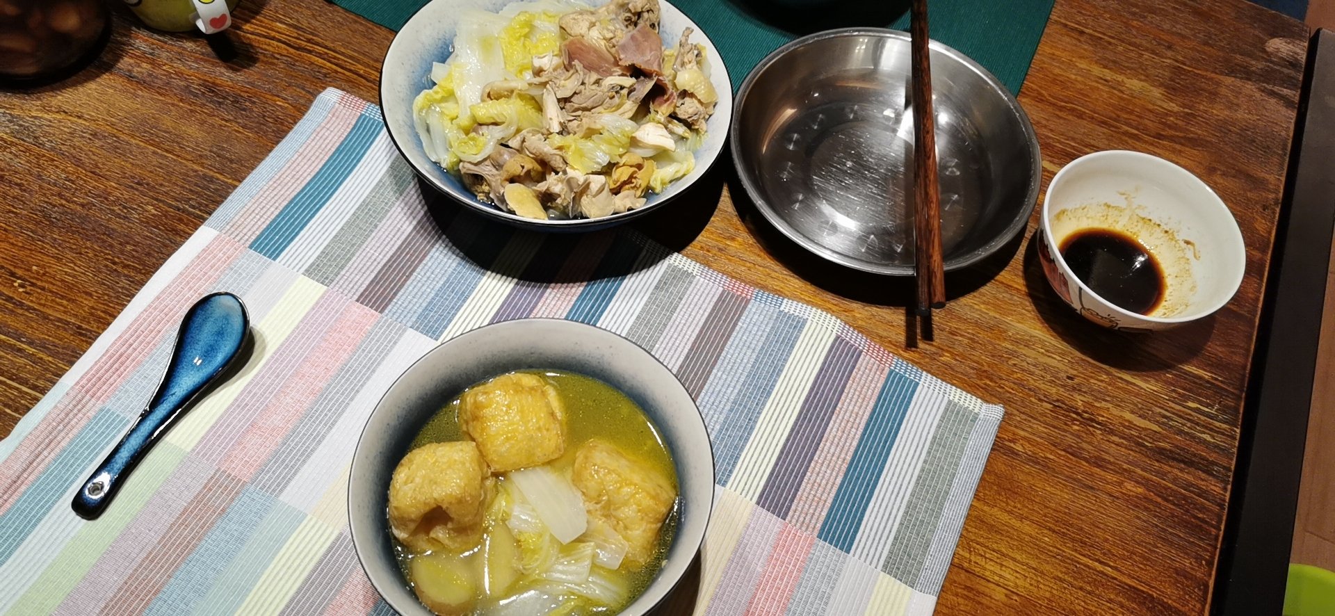 火腿白菜煲鸡汤