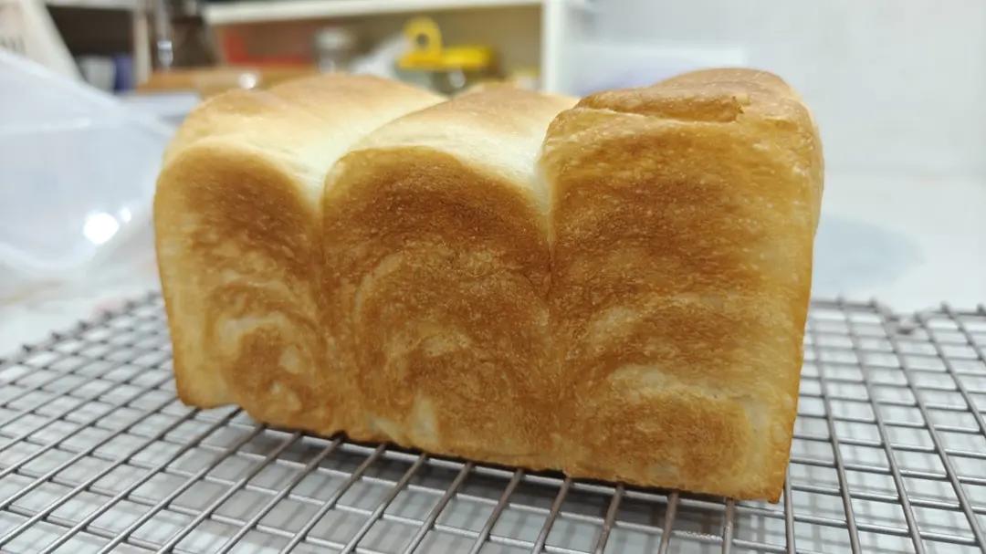 能撕着吃的「无蛋无奶生吐司」比云朵都软！