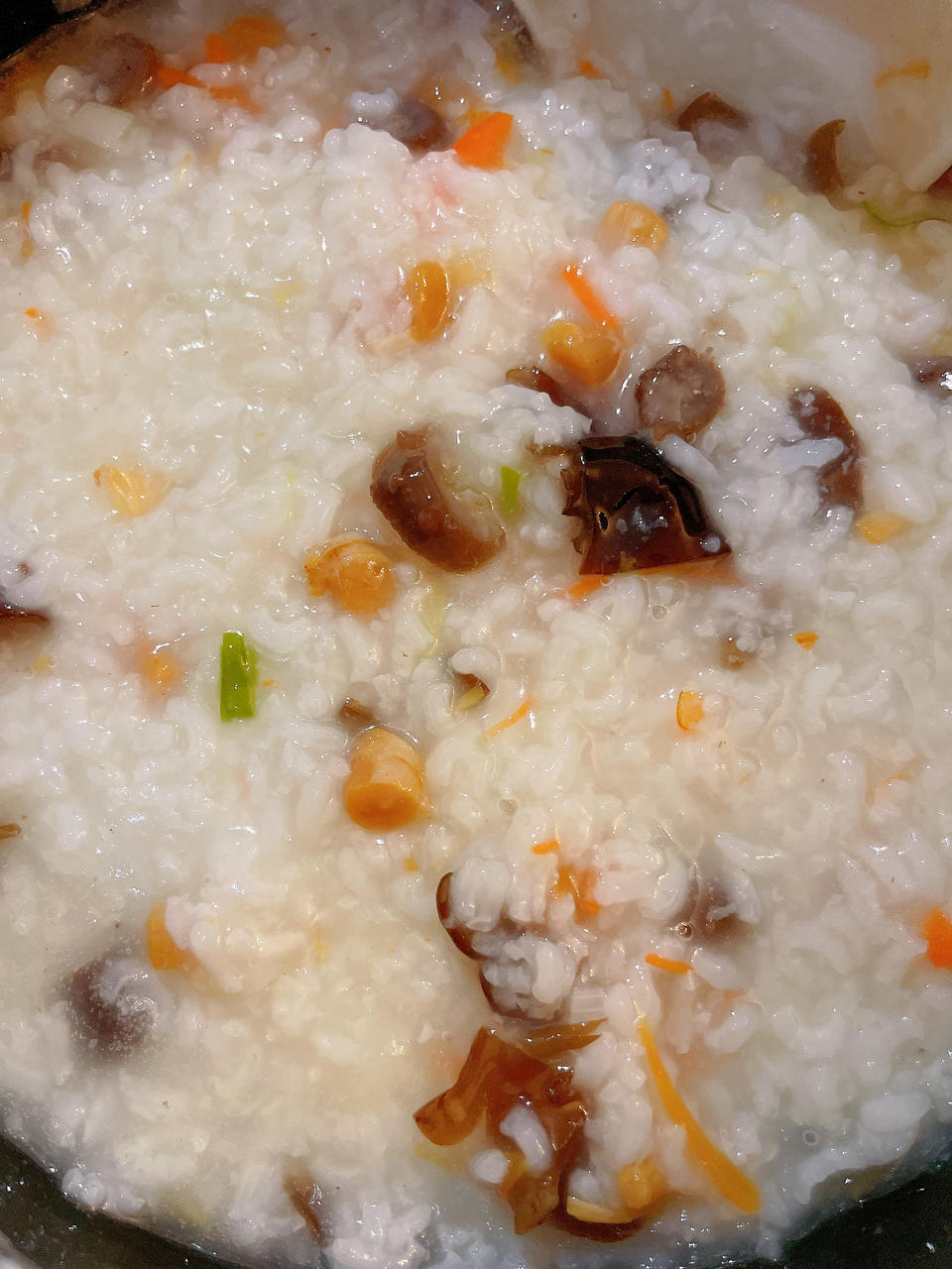 美味鲍鱼鲜虾海参粥