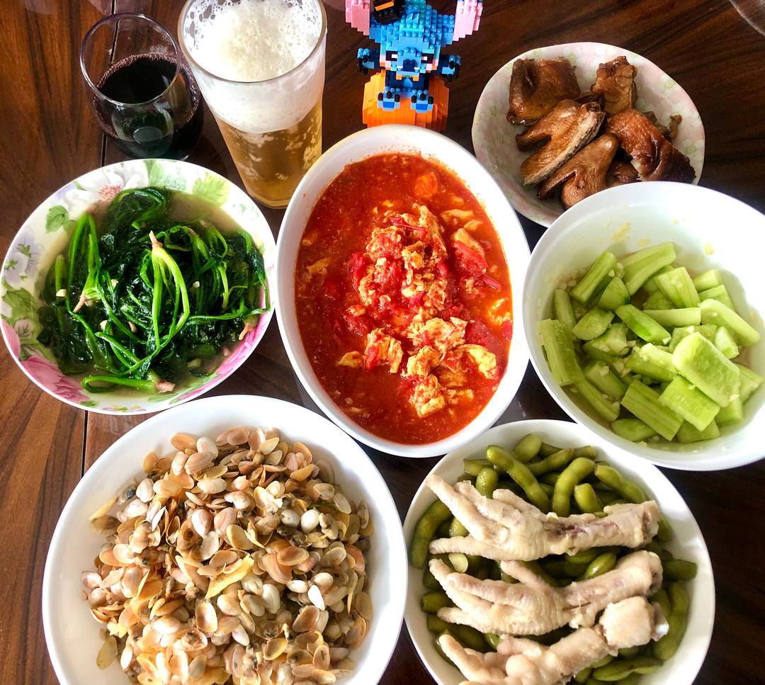 一日三餐唯有美食能让人安心居家