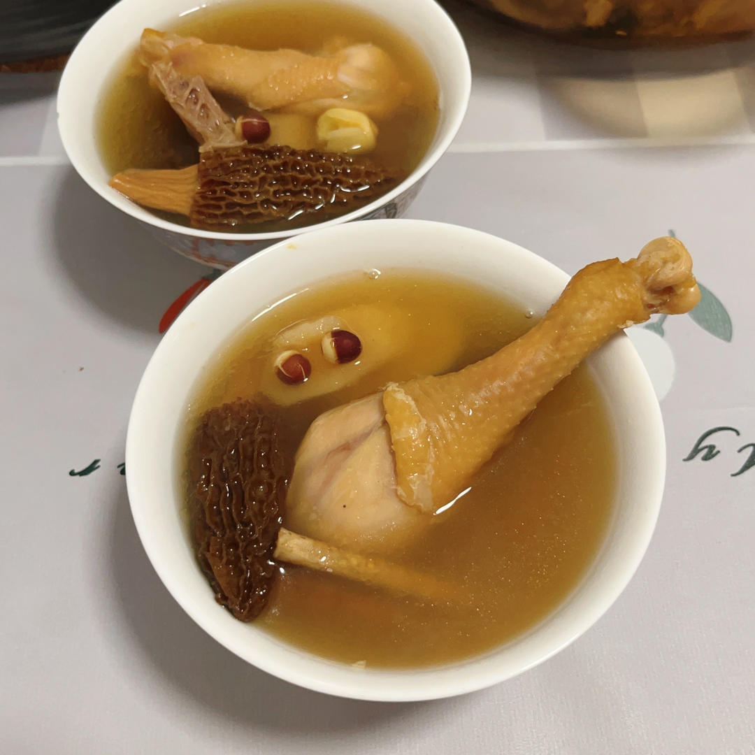 五指毛桃羊肚菌老母鸡汤的做法