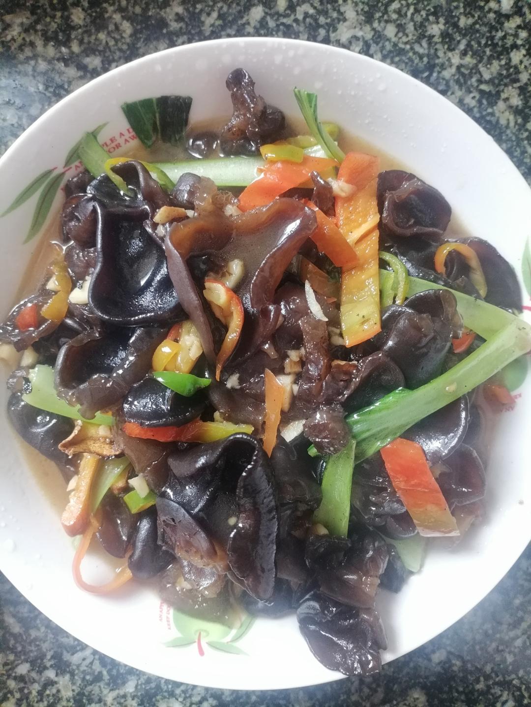 素炒木耳青菜