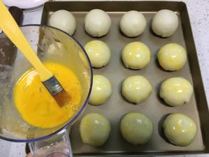 蛋黄酥的做法 步骤20