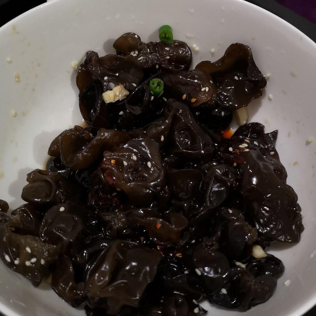 凉拌爽脆木耳