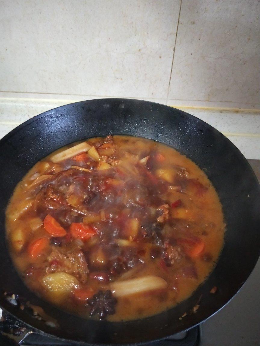 红烧牛肉土豆 （独家秘制）