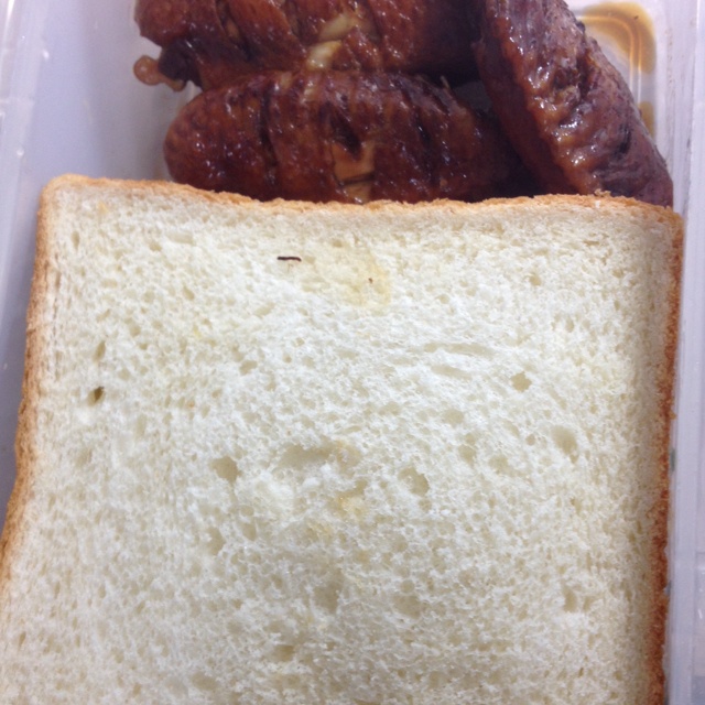 奶油菠菜鸡蛋三明治