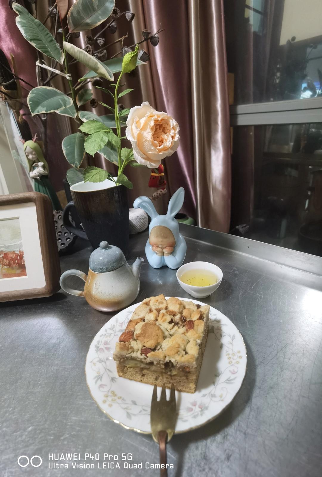 韩式焦糖香蕉酥粒蛋糕：一次吃到3种层次，韩国咖啡馆热门常备甜点