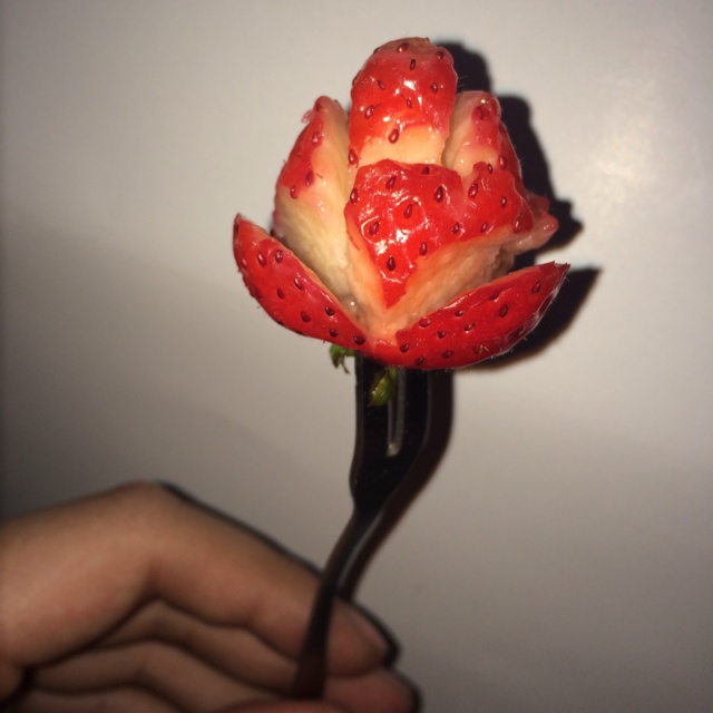 草莓玫瑰花