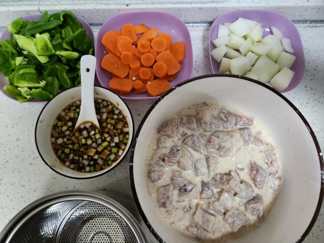 溜肉段，熘肉段（晶莹透亮外脆里嫩）