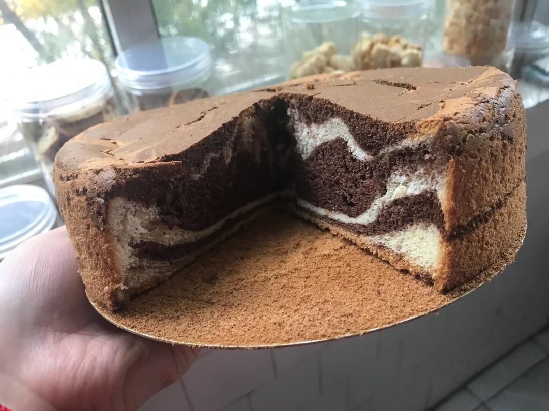 双色拉花戚风蛋糕