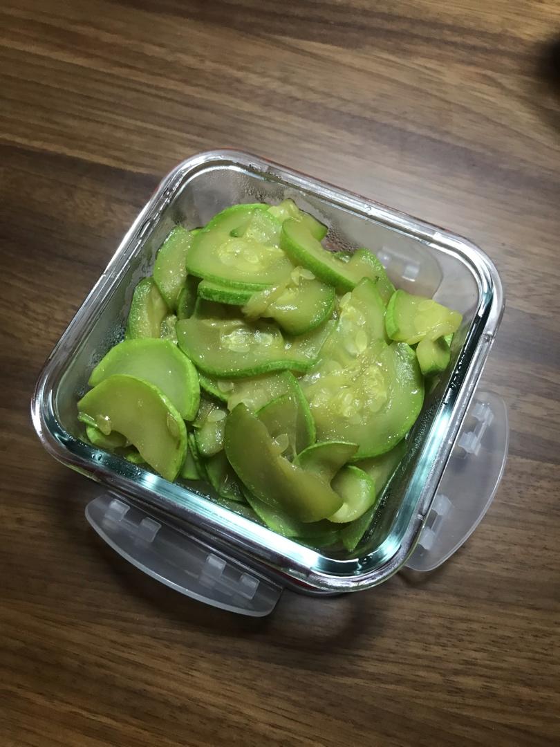 清炒西葫芦