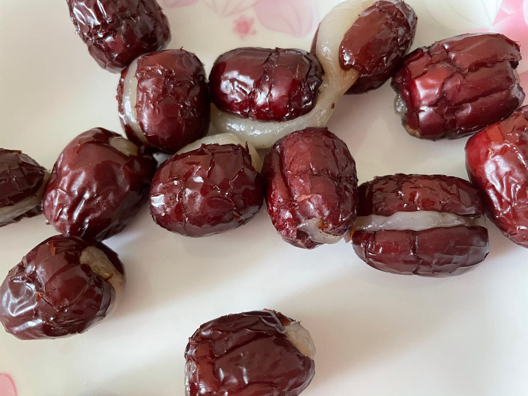 心太软— 红枣夹糯米粉